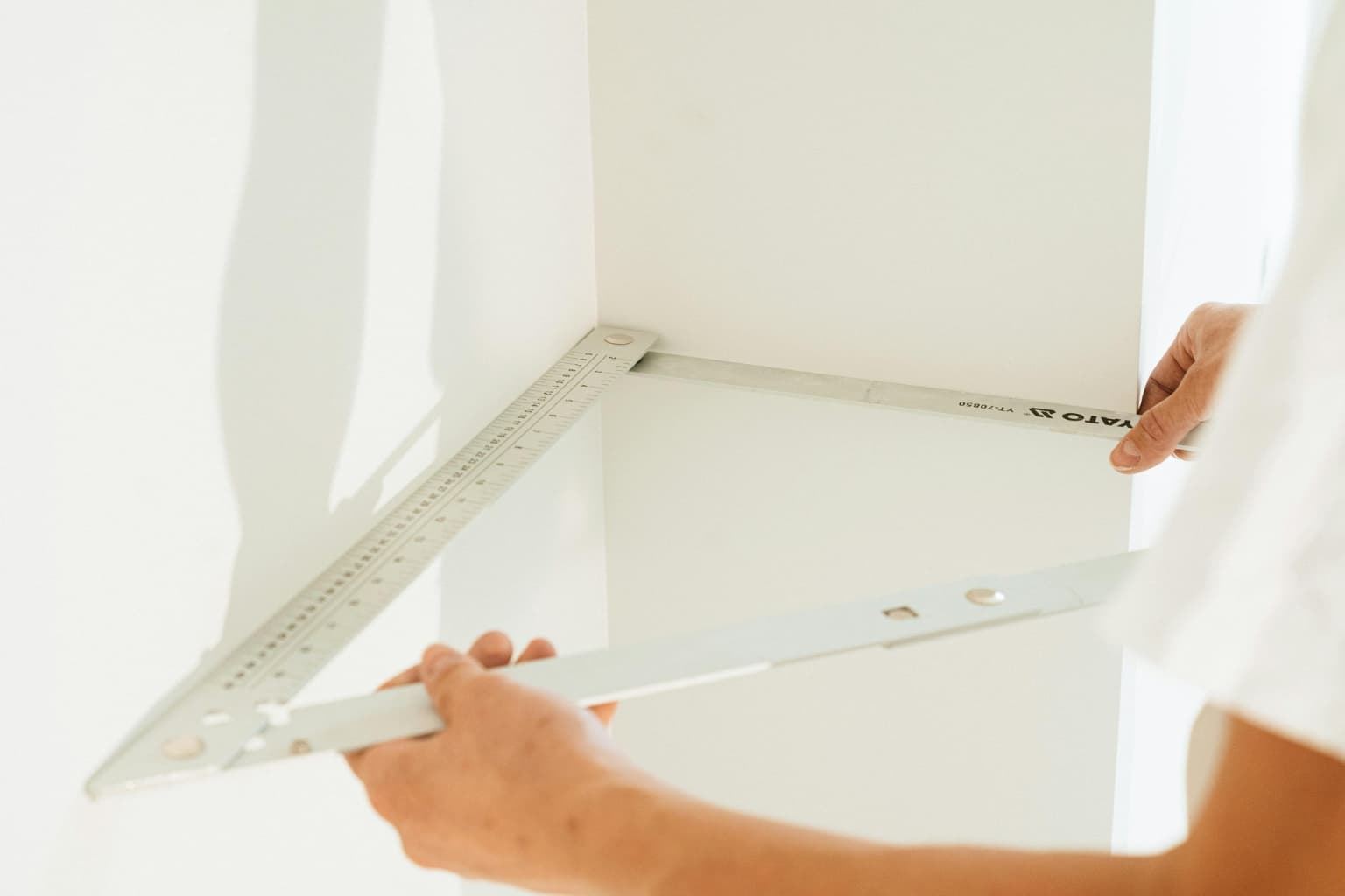  Elige tu mueble de TV ideal: guía rápida para no fallar - Imagen 1